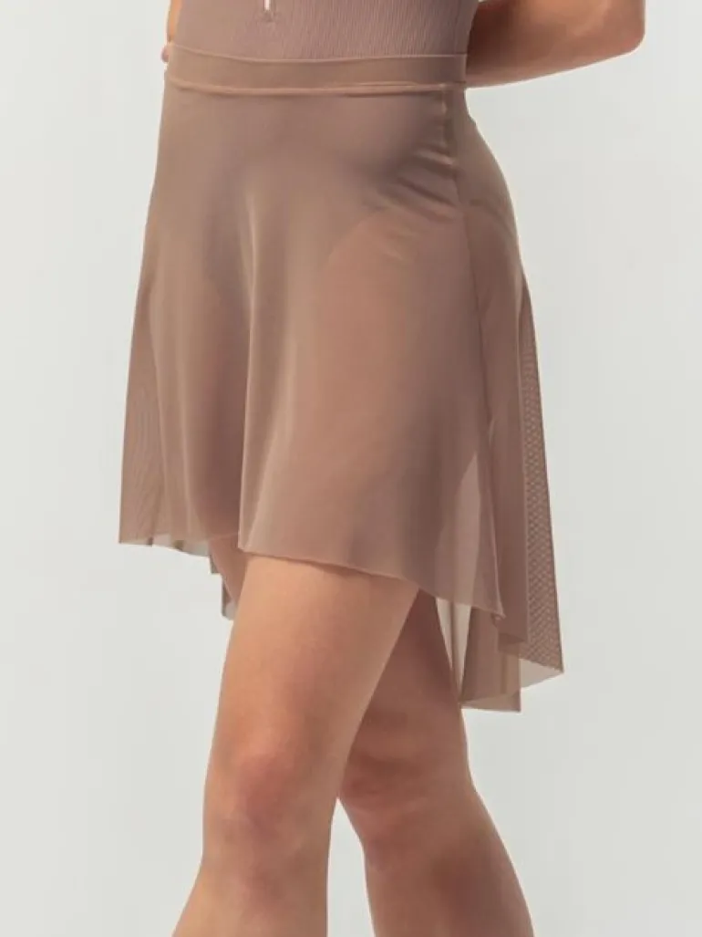 Brunt pull on mesh skørt fra Mara Dancewear