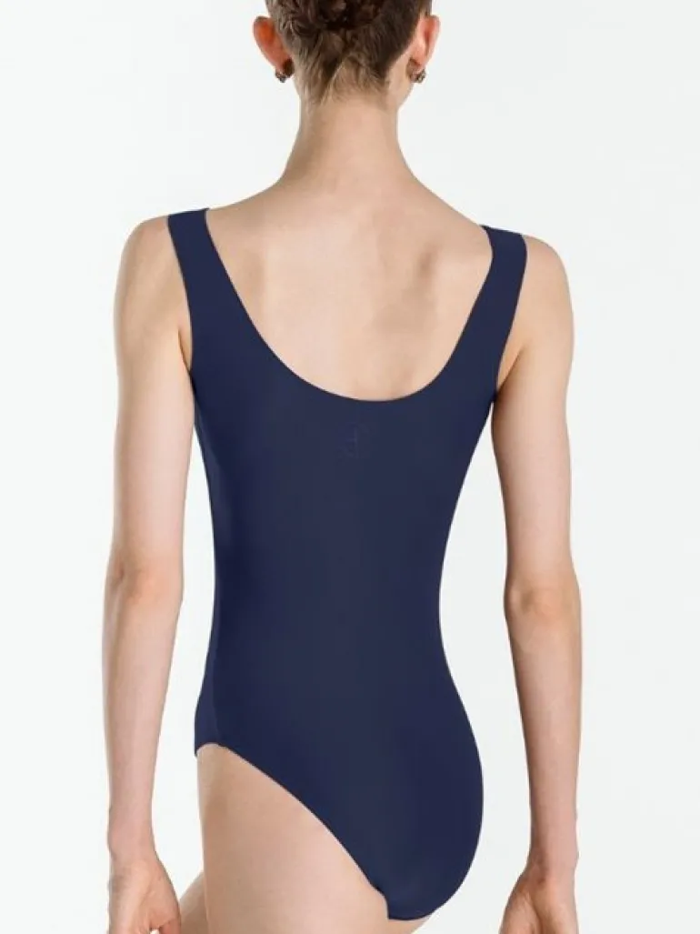 Dragt med tank ærmer i navy fra Wear Moi