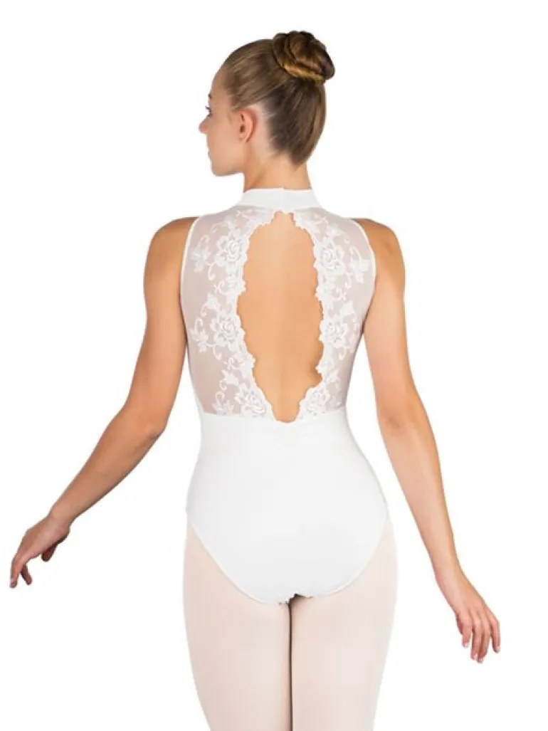 Hvid dragt m. blonde og høj hals fra Ballet Rosa