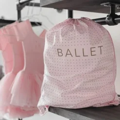 Rosa balletpose
