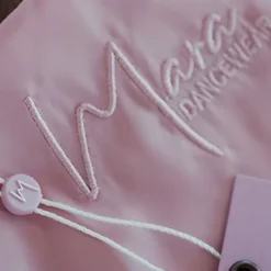 Rosa pull on velour skørt fra Mara Dancewear