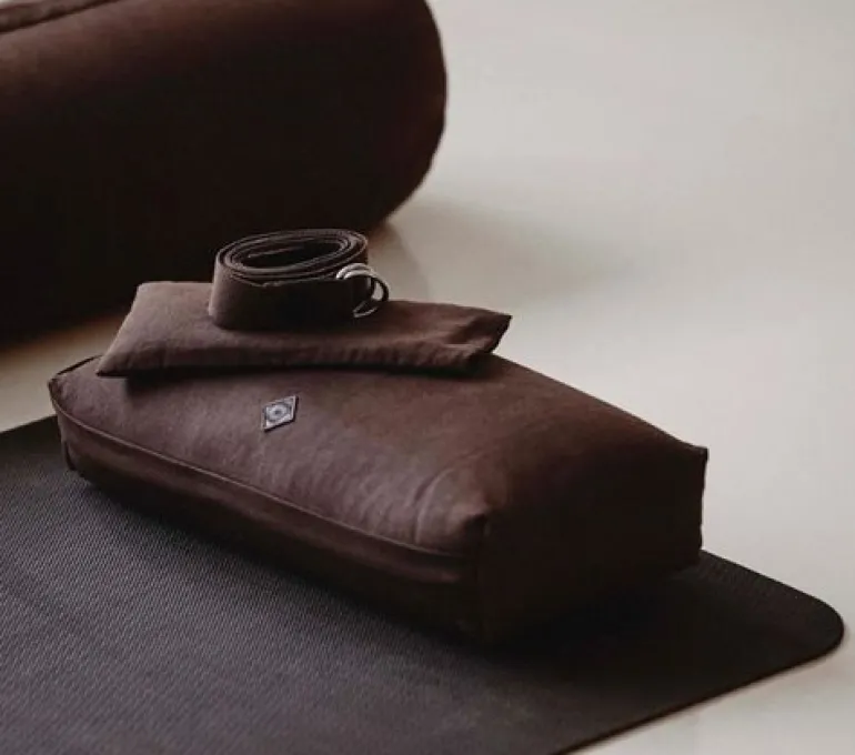 Simple Days YOGA meditationspude i brun