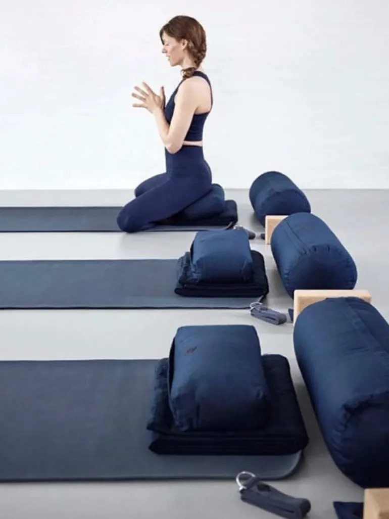 Simple Days yogapølle i navy